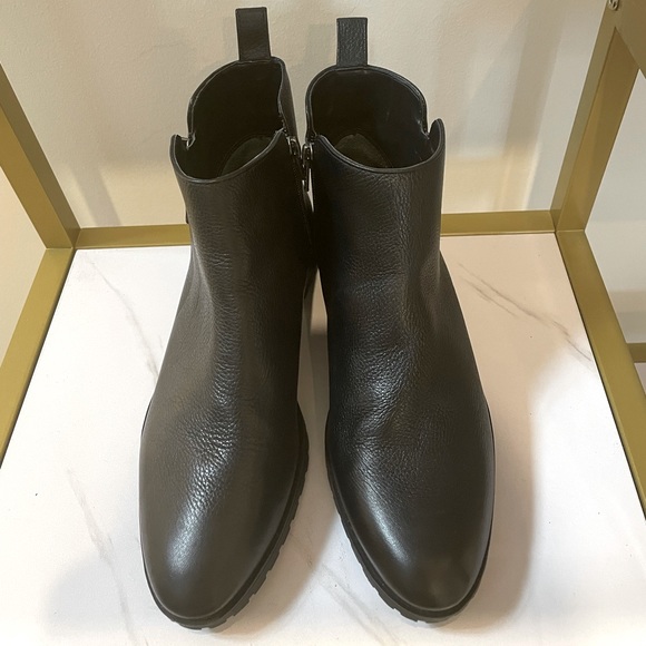 Caslon Water Resistant Booties - Picture 4 of 6